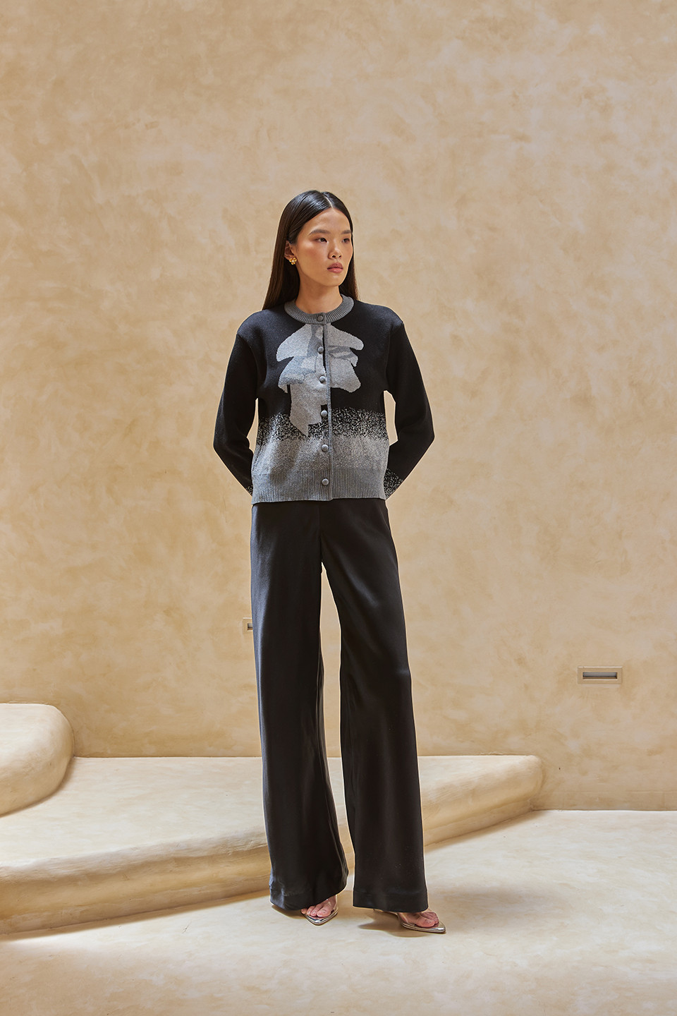 Azalia - A luxurious cardigan inspired by art